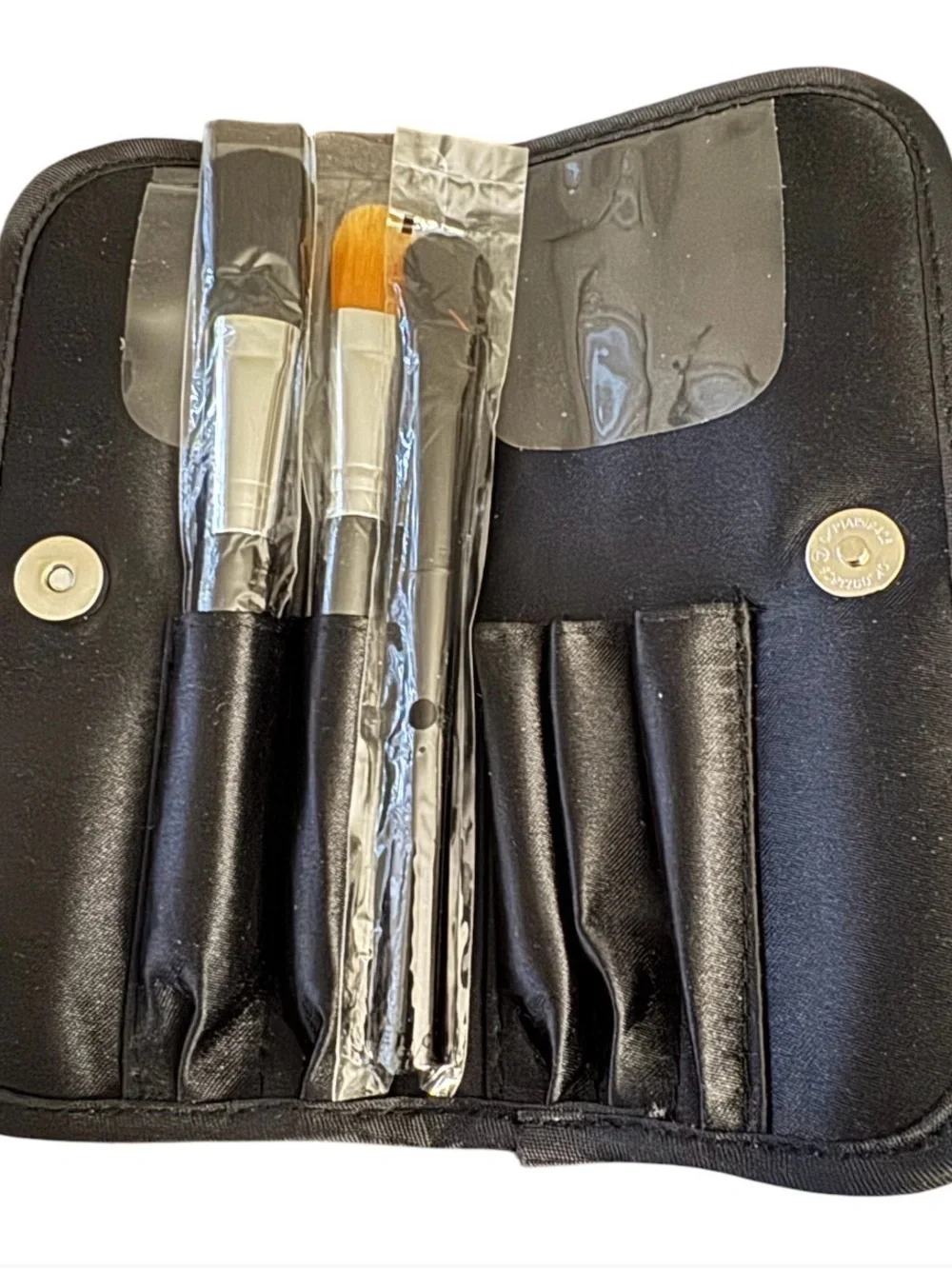 Makeup Brush Set with Black Carrying Case Wonan Accessories